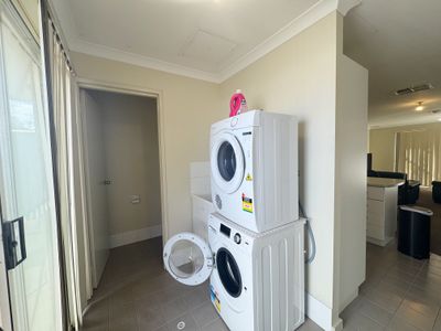 32 / 3 Great Eastern Highway, Somerville