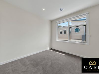 6 Gowna Lane, Pakenham