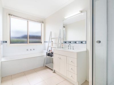 ROOM 1 / 14 Lein Court, Highton