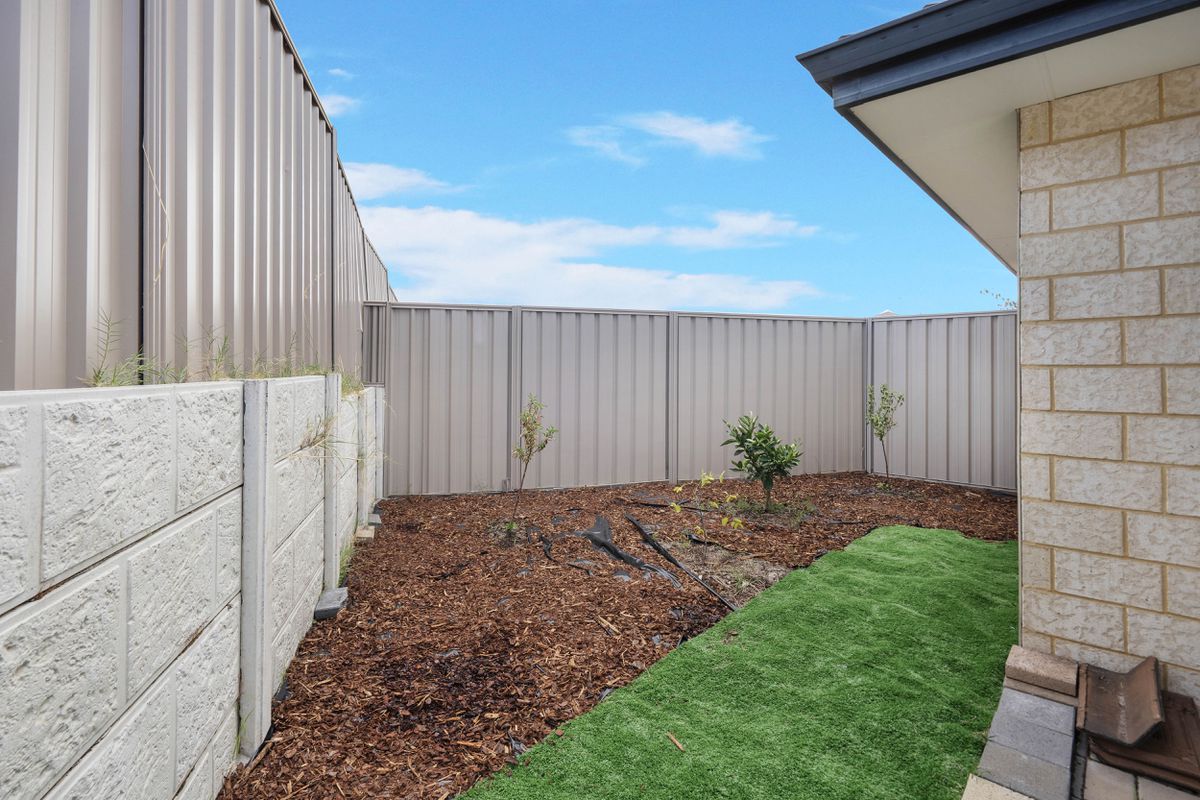 30 Elkington Pass, Huntingdale