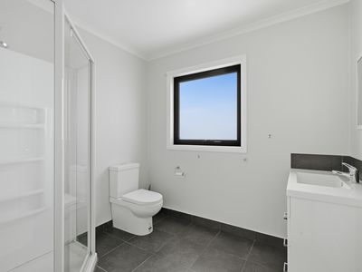 1402 Bogan Road, Golden Valley