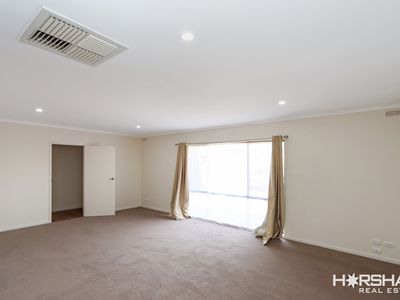 1 / 9 Young Street, Horsham