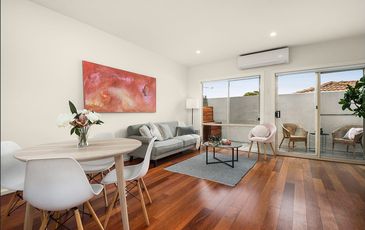 4/7 Willow Street, Essendon