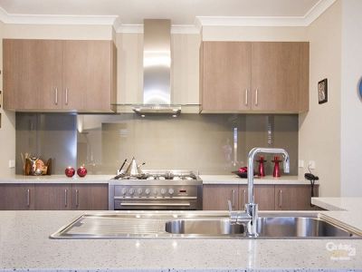24 Island Circuit, Lyndhurst