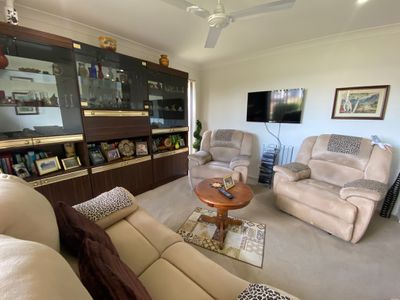 3 O'Connell Pde, Urraween