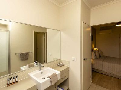B5 / 19 Victoria Highway, Kununurra