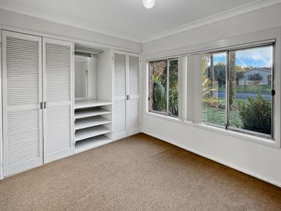 16 Howard Avenue, Dubbo