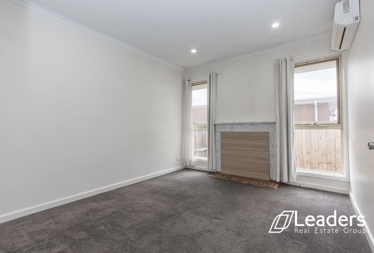 1 / 16 AMBON STREET, Preston