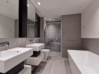 1211 / 260 Spencer Street, Melbourne