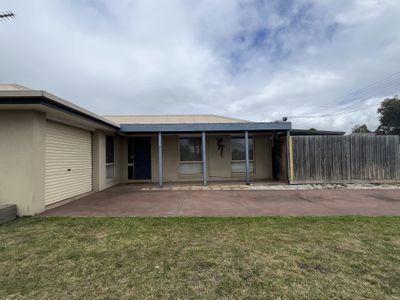 1 / 24 Cornthwaite Crescent, Leopold