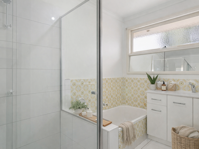 4 Elaine Ct, Cranbourne