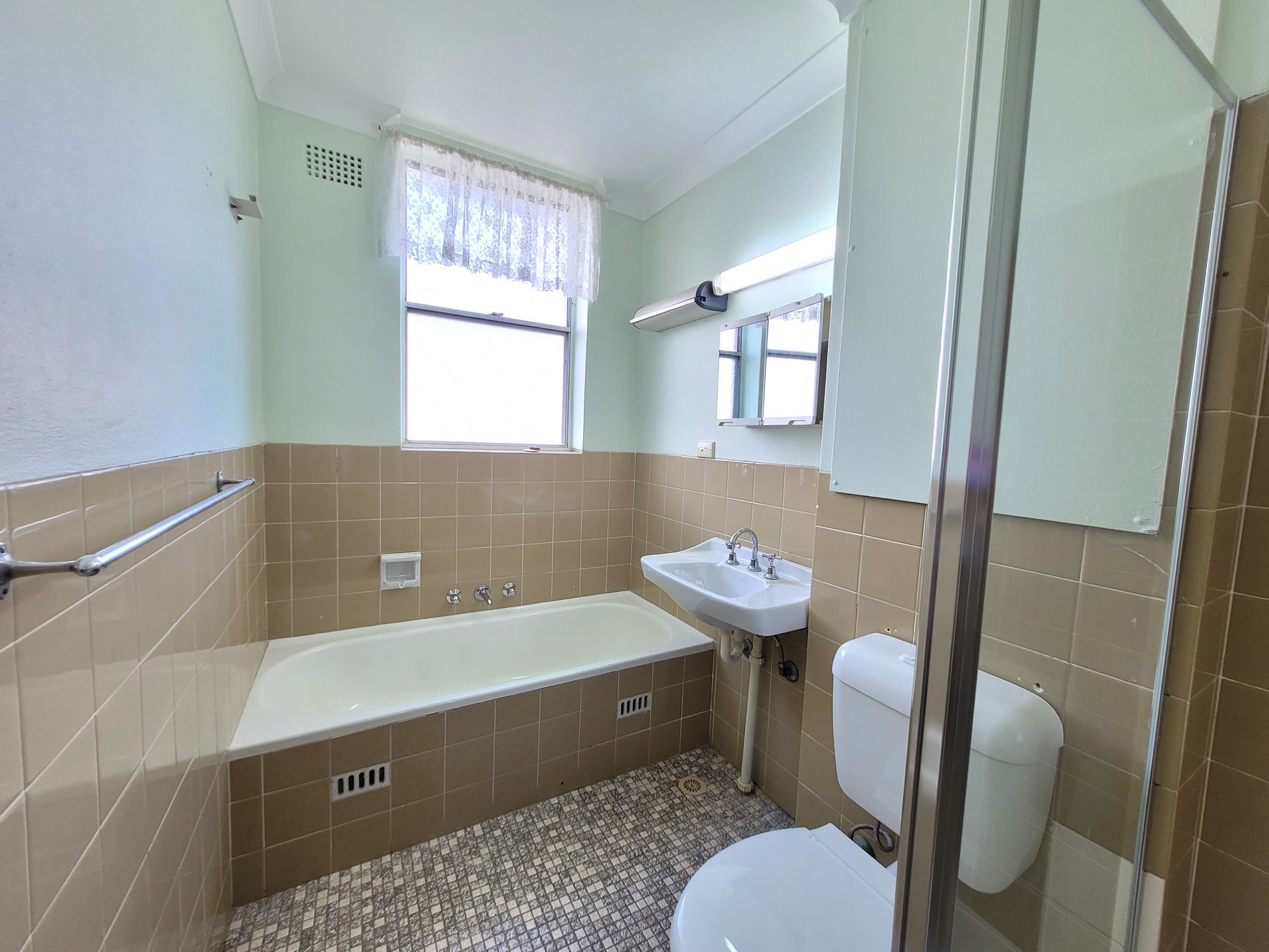 19 / 828 Canterbury Rd , Roselands