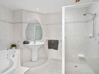 7 / 7-11 Wharf Street, Tuncurry