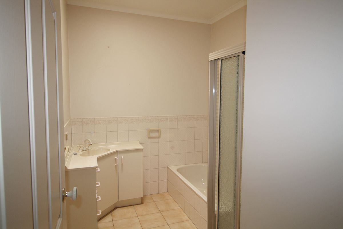 1a Somerset Crescent, Mansfield