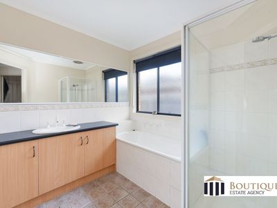 3 Dobell Street, Pakenham