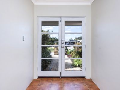 25 Sainte Maxime Avenue, Port Kennedy
