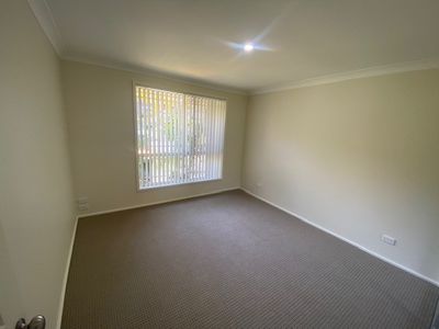 4A Kingfisher Place, Farmborough Heights