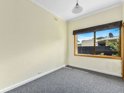 8 Science Avenue, Millicent