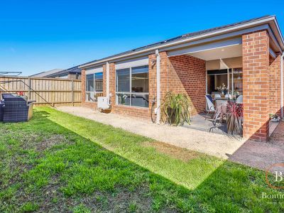 37 Parrot Drive, Weir Views