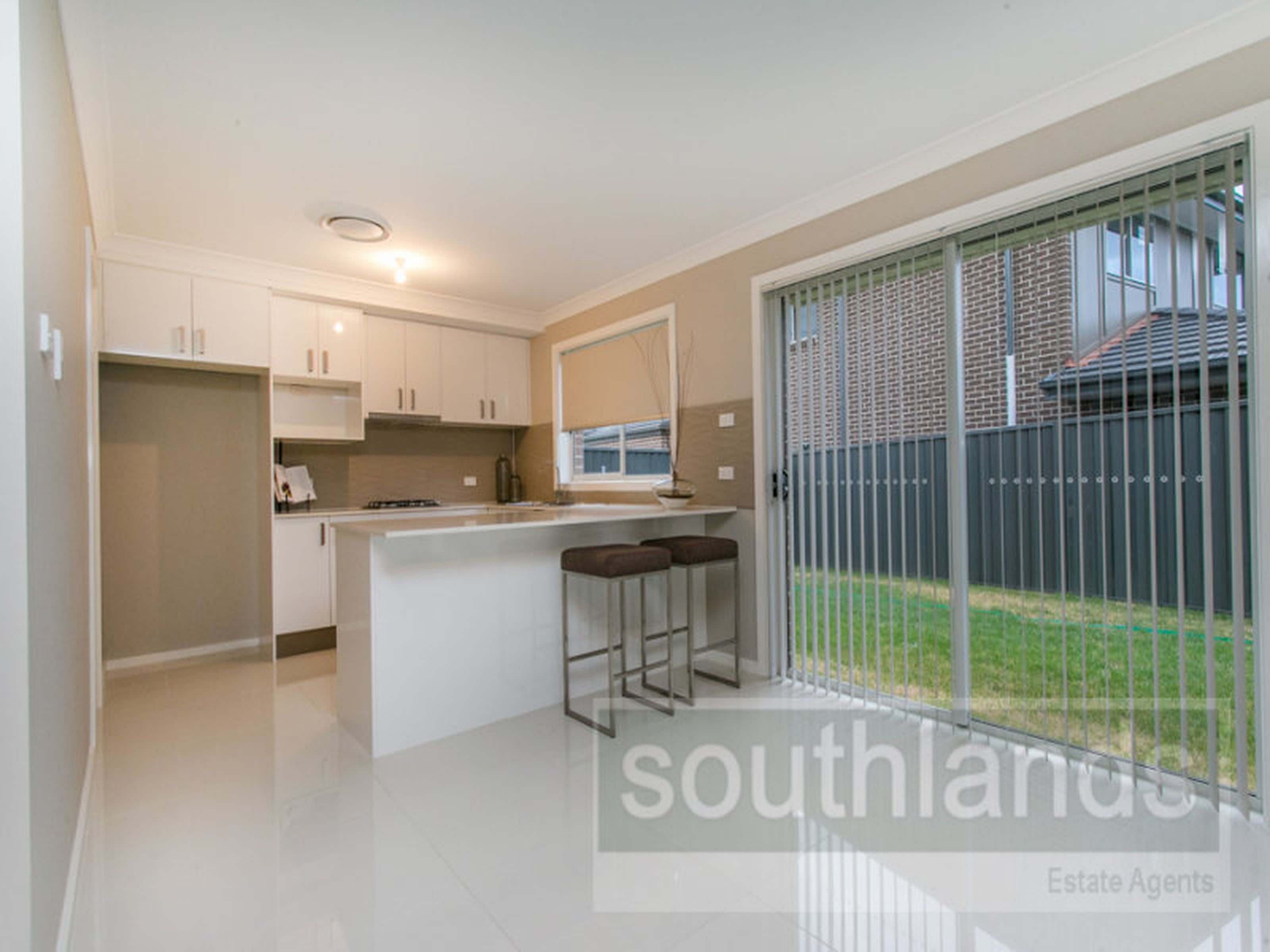 12 Cooee Ave, GLENMORE PARK