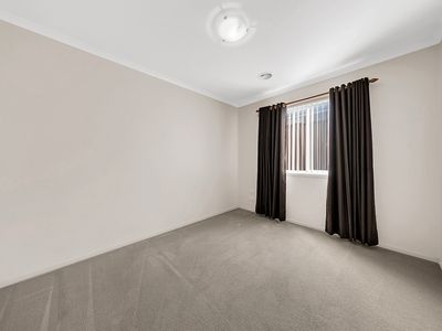 43 Bowral Loop, Craigieburn