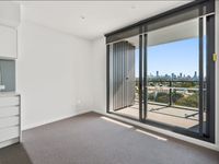 31202  / 300 Old Cleveland Road, Coorparoo