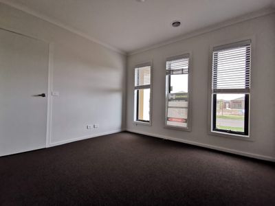 10 Morse St, Truganina