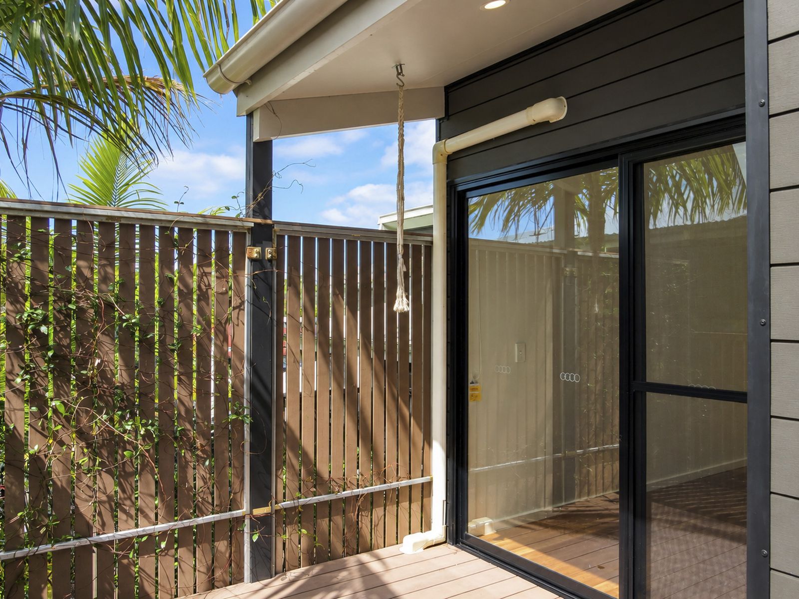 9 / 51 Rajah Road, Ocean Shores