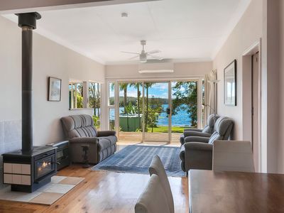 17 Myuna Street, Dalmeny