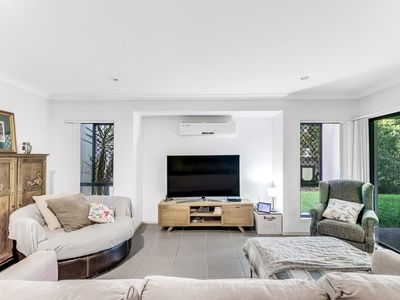 6 Thornton Court, Coomera