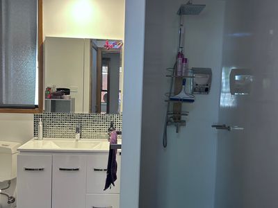 94 Lakeside Avenue, Mount Beauty