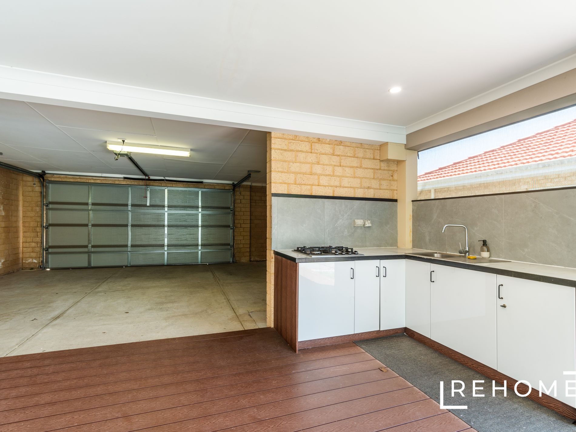15 THURLOE WAY, Canning Vale