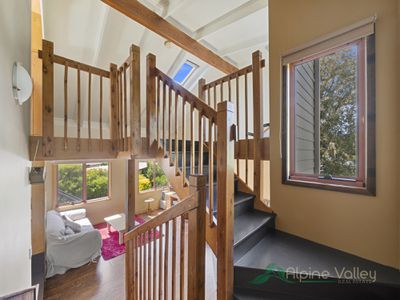 4 Reid Court, Tawonga South