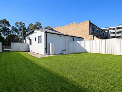 82 The Horsley Drive, Carramar