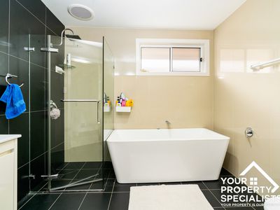 21 Devlin Drive, Gledswood Hills