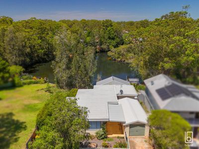 12 McKellar Boulevard, Blue Haven
