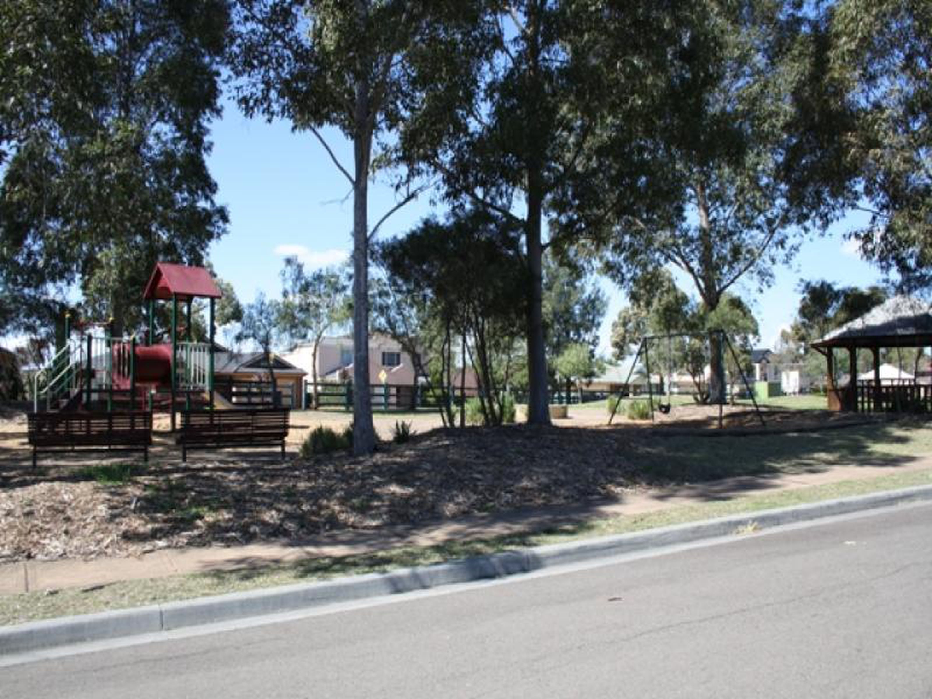 3 Bronte Way, GLENMORE PARK