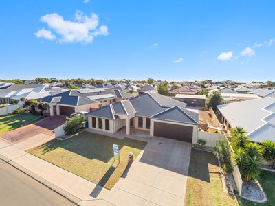 8 Riseberry Way, Somerville