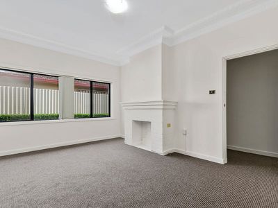 42 Greenacre Road, Wollongong