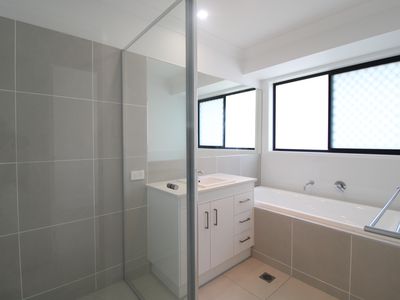2 Sweetman Place, Hillcrest