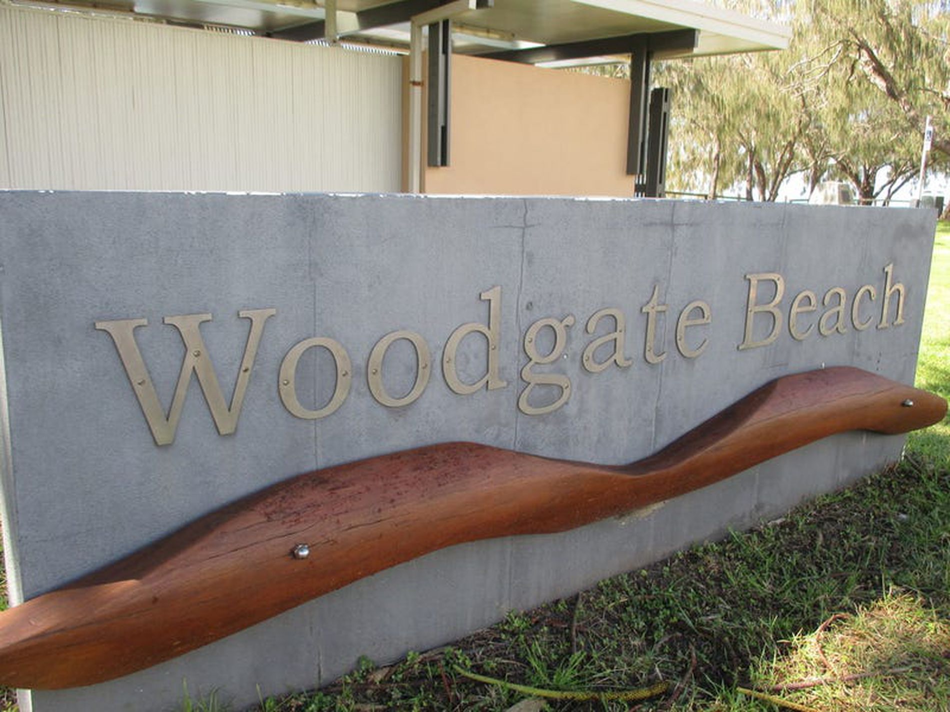 2 / 2 Poinciana Court, Woodgate