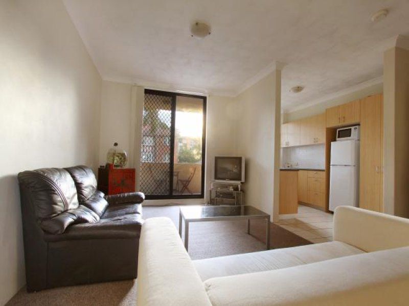 1 / 70 Smith Street, Wollongong