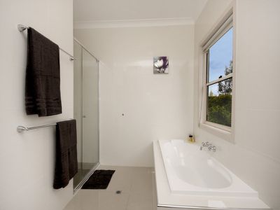 10 Holdsworth Road, North Ipswich