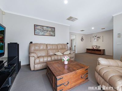 14 Longford Close, Hampton Park