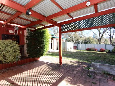 2 HANOVER CRESCENT, Blayney