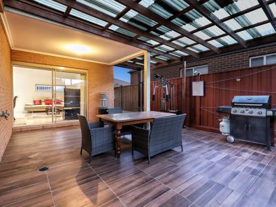 76 Trillium Boulevard, Mickleham