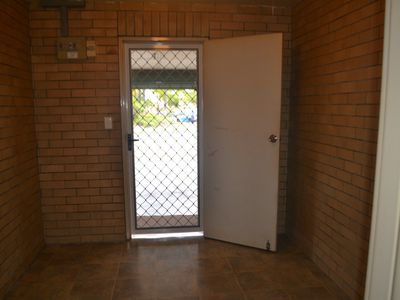 2 / 41 Madang Crescent, Runaway Bay