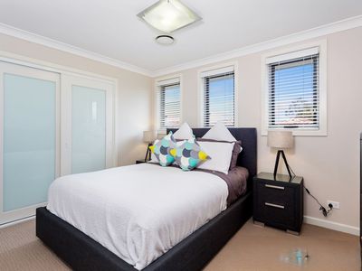 155 Meurants Lane, Glenwood
