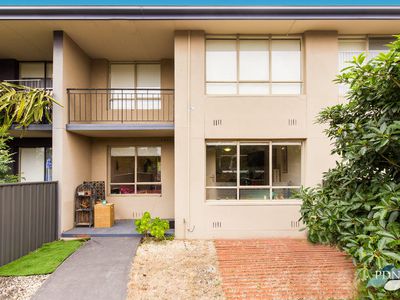 2 / 3-5 Hargreaves Crescent, Braybrook