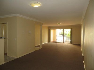10 / 36-38 Loftus Street, Wollongong